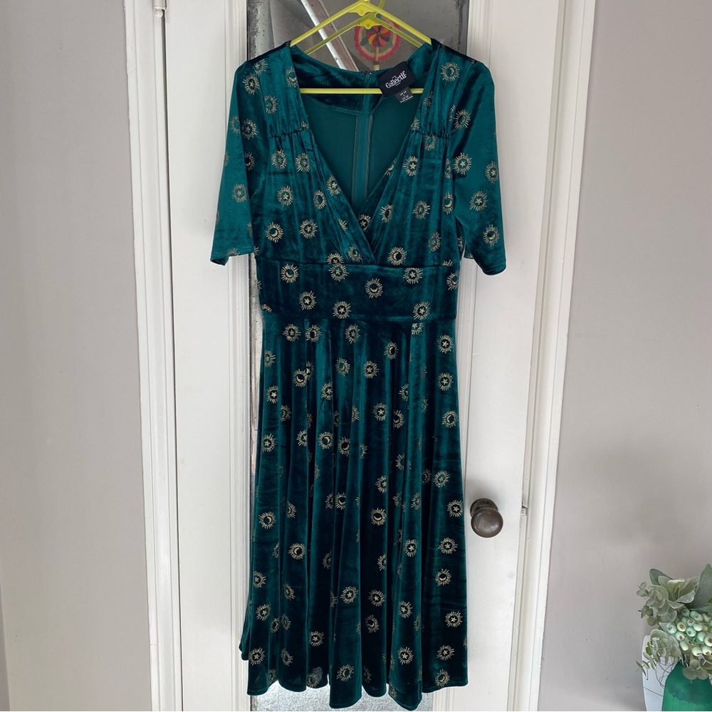 Collectif ModCloth green velvet Midi swing Dress